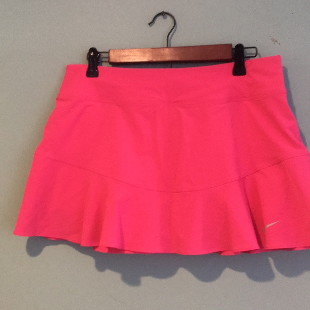 Nike dri-fit skirt with built in shorts